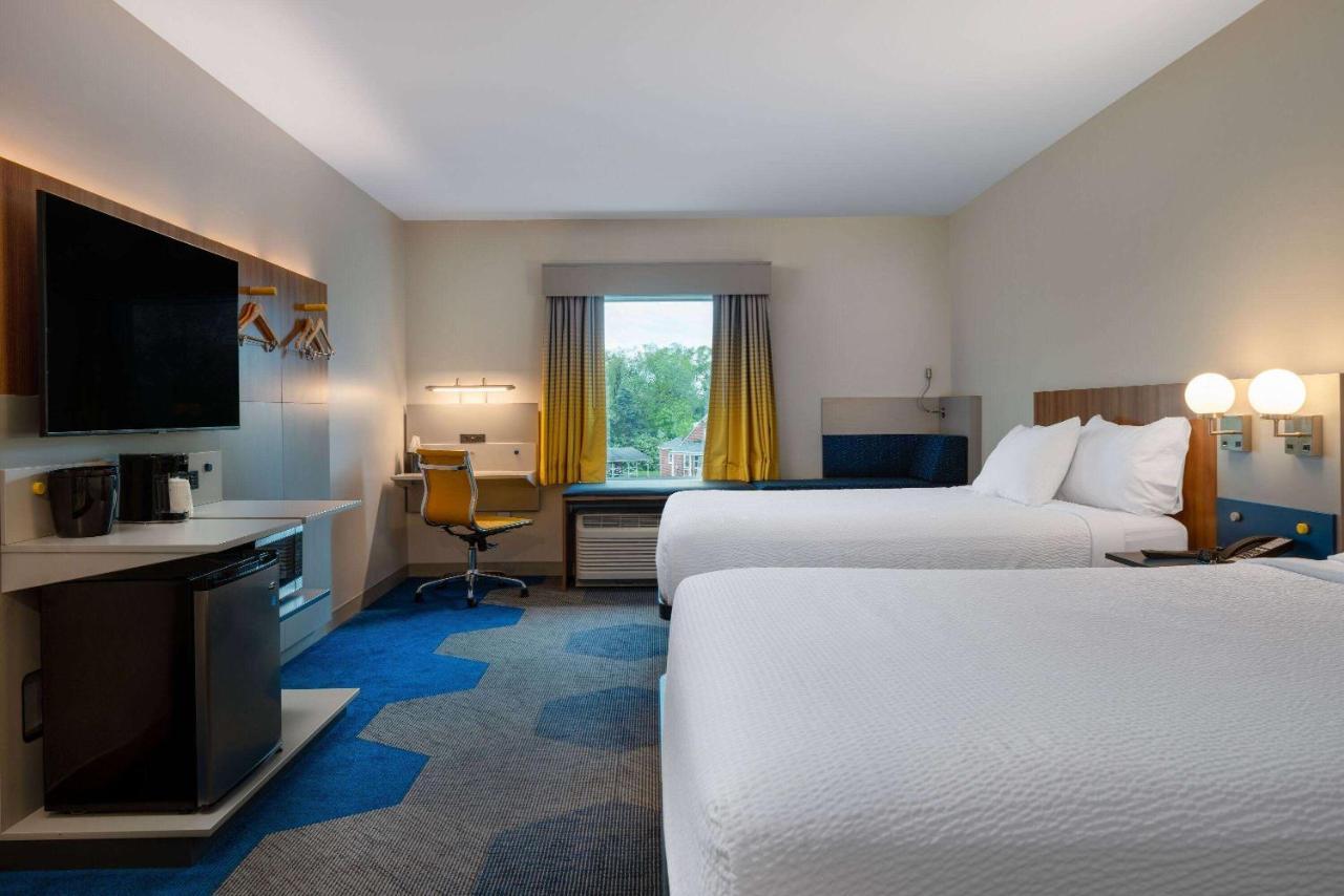 Microtel Inn & Suites By Wyndham Winchester Exterior foto